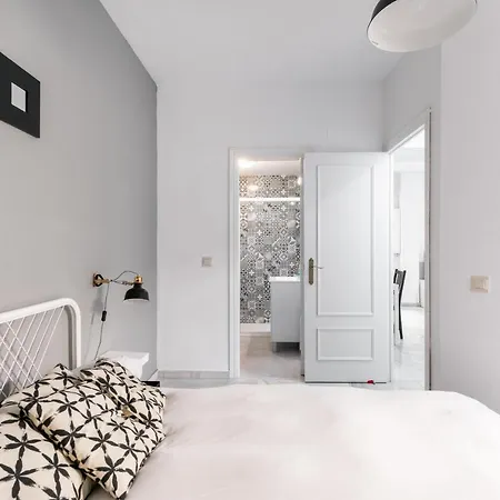 Svl - Leoncillos Seville